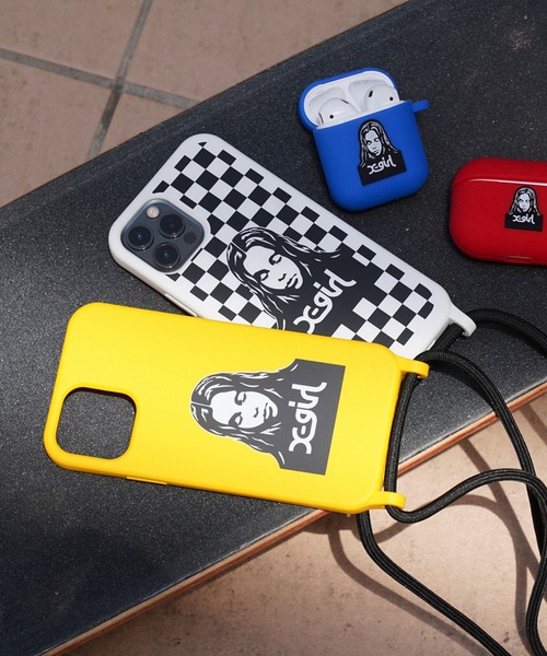 X-girl（エックスガール）の「FACE SLING MOBILE CASE FOR iPhone 12/12 Pro（スマホケース/カバー・レディース・レッド/イエロー/ブルー/マルチ・ONE SIZE）」の8枚目の写真