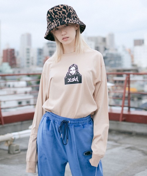 X-girl（エックスガール）の「FACE L/S TEE（Tシャツ/カットソー・レディース・ホワイト/ベージュ/チャコール/ライトパープル・S/XL/L/M）」の4枚目の写真