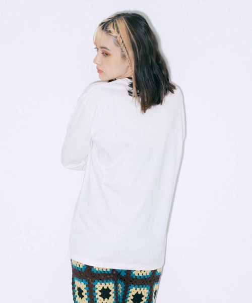 X-girl（エックスガール）の「FACE L/S TEE（Tシャツ/カットソー・レディース・ホワイト/ベージュ/チャコール/ライトパープル・S/XL/L/M）」の11枚目の写真