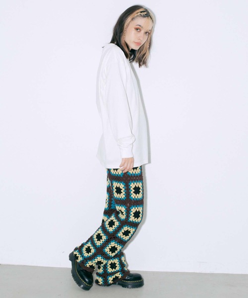 X-girl（エックスガール）の「FACE L/S TEE（Tシャツ/カットソー・レディース・ホワイト/ベージュ/チャコール/ライトパープル・S/XL/L/M）」の6枚目の写真