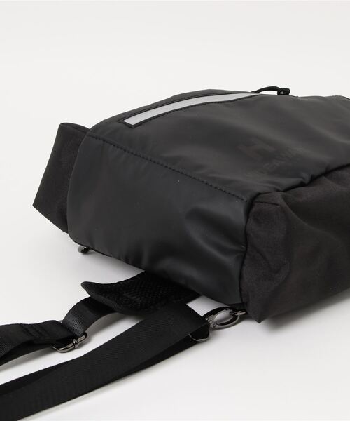 HIDEAWAYS NICOLE（ハイダウェイニコル）の「異素材コンビボディバッグ（ボディバッグ/ウエストポーチ・メンズ・ブラック/グレー/ネイビー・FREE）」の19枚目の写真