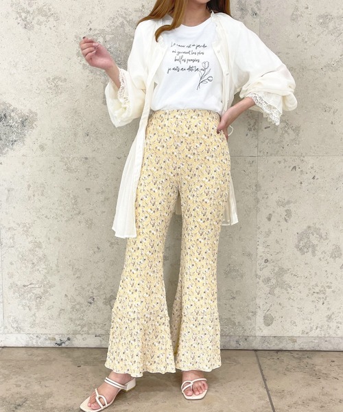 apres jour（アプレジュール）の「花柄イージーパンツ【ZOZOTOWN限定アイテム】（その他パンツ・レディース・ブルー系その他/ピンク系その他/イエロー系その他・SMALL/MEDIUM/X-LARGE）」の4枚目の写真