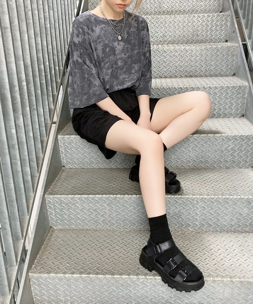 Figments(フィグメンツ)の「ベルトサンダル(サンダル・レディース・ブラック/ホワイト・SMALL/MEDIUM)」の5枚目の写真