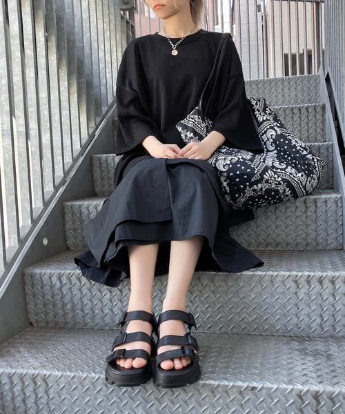 Figments(フィグメンツ)の「ベルトサンダル(サンダル・レディース・ブラック/ホワイト・SMALL/MEDIUM)」の16枚目の写真