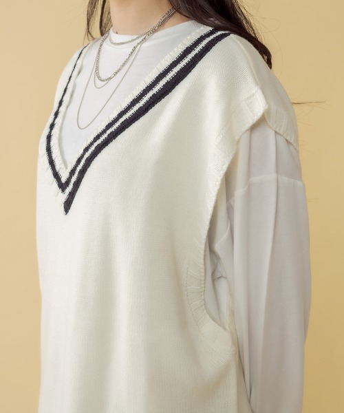 RASVOA(ラスボア)の「アシメラインニットベスト(ベスト・レディース・オフホワイト/ブラック・FREE)」の14枚目の写真