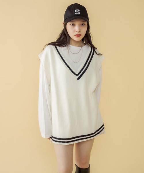 RASVOA(ラスボア)の「アシメラインニットベスト(ベスト・レディース・オフホワイト/ブラック・FREE)」の22枚目の写真