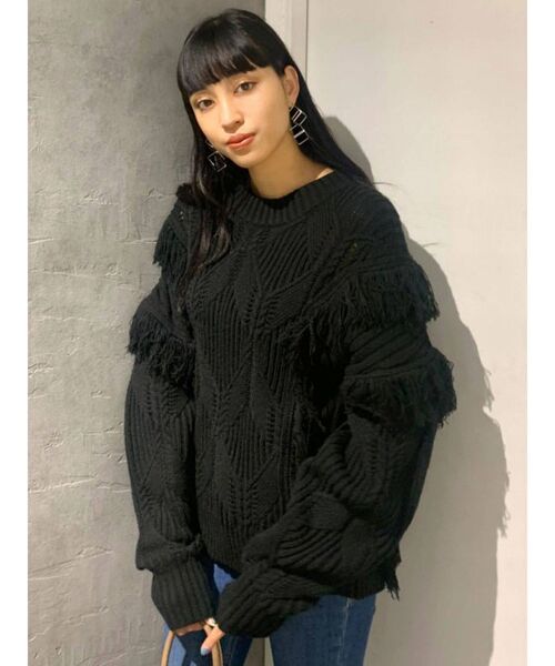 EMODA（エモダ）の「オーバーフリンジニット（ニット/セーター・レディース・ブラック/アイボリー/グリーン・FREE）」の13枚目の写真