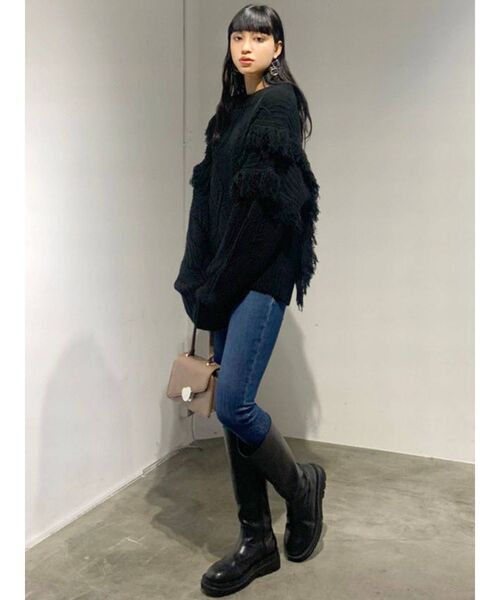 EMODA（エモダ）の「オーバーフリンジニット（ニット/セーター・レディース・ブラック/アイボリー/グリーン・FREE）」の15枚目の写真