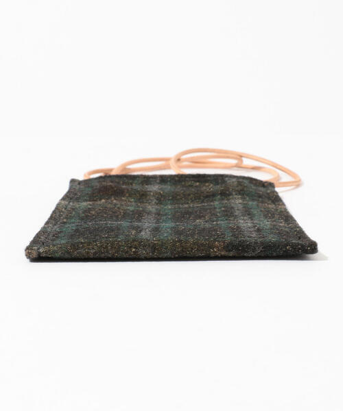 TOMORROWLAND （トゥモローランド）の「AMIACALVA プレイドカモ ポシェット（ボディバッグ/ウエストポーチ・メンズ・グリーン系その他4・FREE）」の6枚目の写真