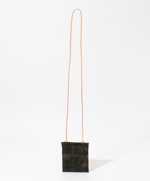 TOMORROWLAND （トゥモローランド）の「AMIACALVA プレイドカモ ポシェット（ボディバッグ/ウエストポーチ・メンズ・グリーン系その他4・FREE）」の11枚目の写真