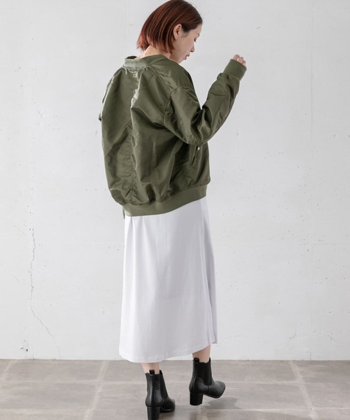 URBAN RESEARCH Sonny Label（アーバンリサーチサニーレーベル）の「(撥水加工)オーバーサイズMA-1ブルゾン（MA-1・レディース・ネイビー/ブラック/カーキ・FREE）」の8枚目の写真