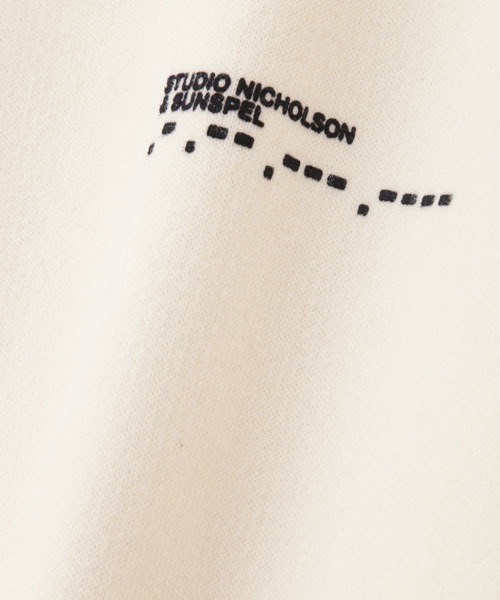 STUDIO NICHOLSON（スタジオニコルソン）の「【Sunspel and Studio Nicholson】COTTON FLEECEBACK（パーカー・メンズ・ブラック/アイボリー・SMALL/XS/MEDIUM/LARGE）」の11枚目の写真