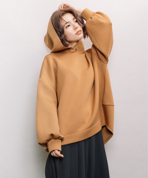 refinedworks（リファインドワークス）の「ダンボールバルーンパーカー（パーカー・レディース・チャコールグレー/グレー系その他/キャメル・FREE）」の16枚目の写真