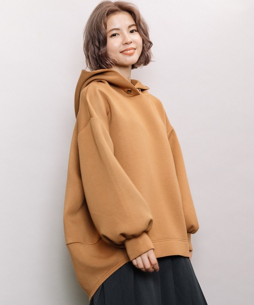 refinedworks（リファインドワークス）の「ダンボールバルーンパーカー（パーカー・レディース・チャコールグレー/グレー系その他/キャメル・FREE）」の10枚目の写真