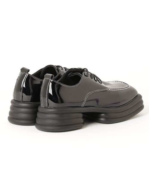 SFW（エスエフダブリュー）の「厚底フラットシューズ（ドレスシューズ・レディース・ホワイト/ブラック・38/39/35/36/37）」の4枚目の写真