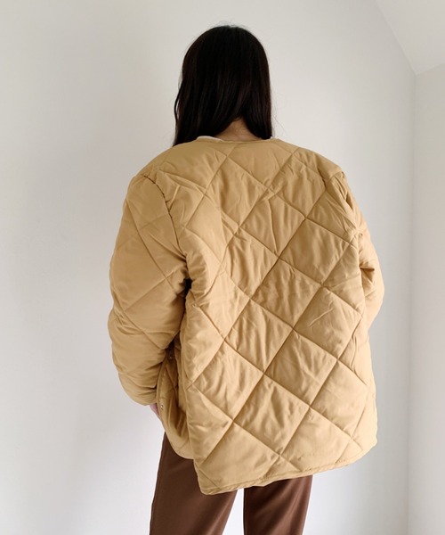 CLEA（クレア）の「ノーカラーダウンジャケット（ダウンジャケット/コート・レディース・ベージュ/アイボリー・FREE）」の6枚目の写真