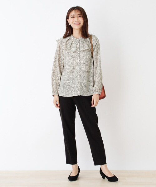 DRESKIP（ドレスキップ）の「◆花柄プリントフリル衿ブラウス（シャツ/ブラウス・レディース・ダークブラウン系/ホワイト系3/ブラック系・03/04/02）」の5枚目の写真