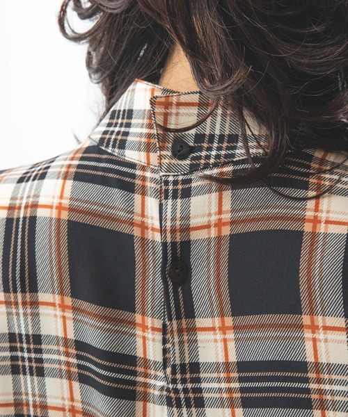 NARACAMICIE（ナラカミーチェ）の「ツイルチェックスタンドネック