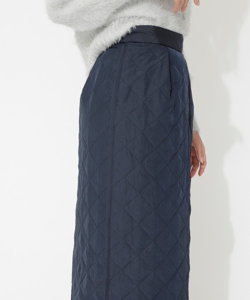 NATURAL BEAUTY BASIC(ナチュラルビューティーベーシック)の「キルティングフレアスカート(スカート・レディース・ネイビー/グレー・SMALL/MEDIUM)」の5枚目の写真