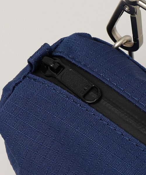 SUSAN BIJL（スーザンベル）の「SUSAN BIJL: BUM BAG S (バムバッグ)（ショルダーバッグ・メンズ・チャコールグレー/ネイビー/ダークグリーン・ONE SIZE）」の7枚目の写真