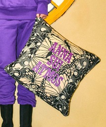 ANNA SUI（アナスイ）の「ANNA SUI x ATMOS 総柄切替 クッションカバー  【SP】（クッション/クッションカバー・メンズ）」