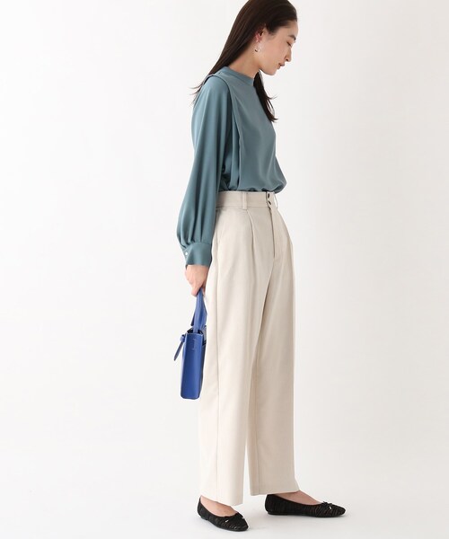 OPAQUE.CLIP(オペークドットクリップ)の「◆ハイネックタックブラウス(シャツ/ブラウス・レディース・ホワイト系その他/オフホワイト/ブラック系/ブルー・40/38/42)」の6枚目の写真