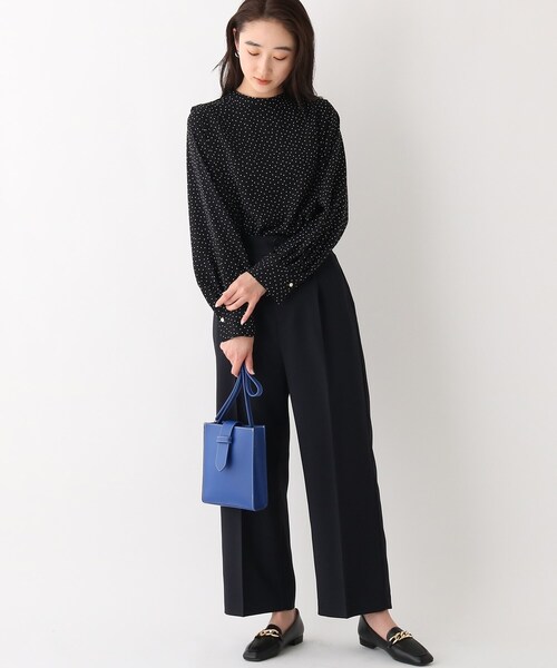 OPAQUE.CLIP(オペークドットクリップ)の「◆ハイネックタックブラウス(シャツ/ブラウス・レディース・ホワイト系その他/オフホワイト/ブラック系/ブルー・40/38/42)」の13枚目の写真