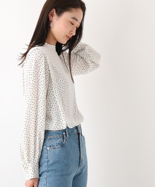 OPAQUE.CLIP(オペークドットクリップ)の「◆ハイネックタックブラウス(シャツ/ブラウス・レディース・ホワイト系その他/オフホワイト/ブラック系/ブルー・40/38/42)」の22枚目の写真