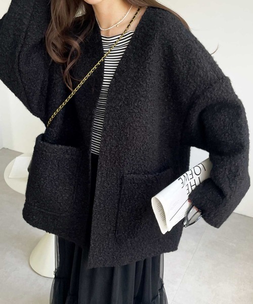 GeeRA(ジーラ)の「【新色追加】アソート素材ミドル丈ジャケット(ノーカラージャケット・レディース・ブラック/アイボリー/モカ/ブラック系その他/ライトベージュ・MEDIUM)」の4枚目の写真