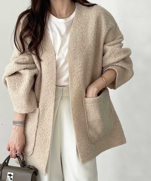 GeeRA(ジーラ)の「【新色追加】アソート素材ミドル丈ジャケット(ノーカラージャケット・レディース・ブラック/アイボリー/モカ/ブラック系その他/ライトベージュ・MEDIUM)」の1枚目の写真