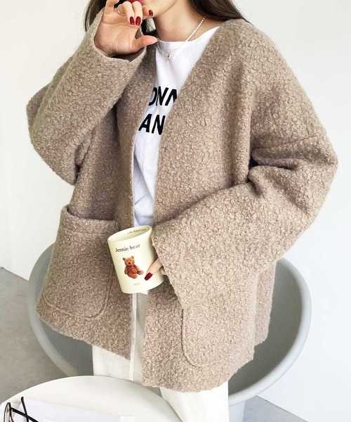 GeeRA(ジーラ)の「【新色追加】アソート素材ミドル丈ジャケット(ノーカラージャケット・レディース・ブラック/アイボリー/モカ/ブラック系その他/ライトベージュ・MEDIUM)」の13枚目の写真