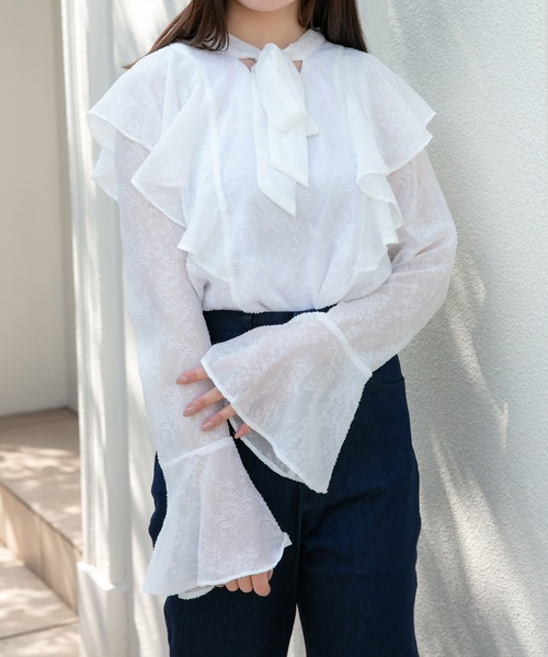 ANDGEEBEE（アンジービー）の「ボウタイブラウス（シャツ/ブラウス・レディース・ホワイト/ラベンダー・MEDIUM）」の11枚目の写真