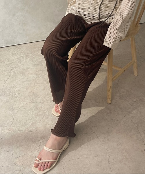 apres jour clair（アプレジュールクレア）の「【apres jour clair】アソートプリーツパンツ 【ZOZOTOWN限定アイテム】（その他パンツ・レディース・ダークブラウン/ブラウン系その他/ライトベージュ・X-LARGE/フリー）」の2枚目の写真