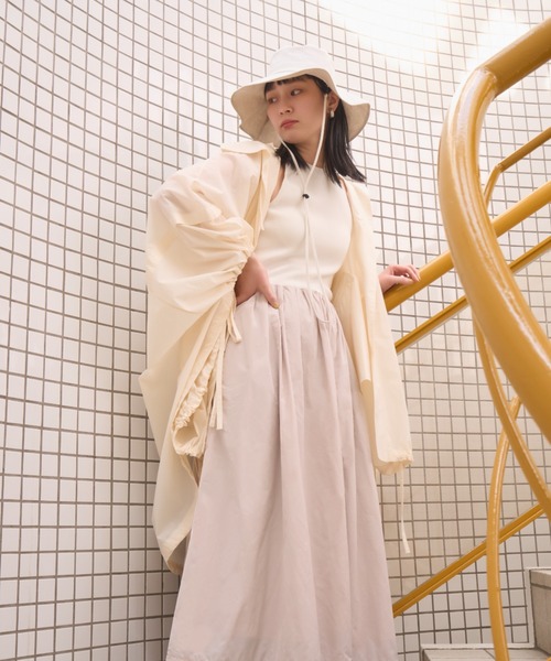 emmi(エミ)の「【emmi atelier】リネンバケットハット(ハット・レディース・ホワイト/ブラック/ベージュ・FREE)」の20枚目の写真