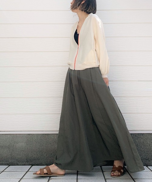 Q（キュー）の「ソフトメモリーツイルフレアスカート（スカート・レディース・ターコイズブルー/オリーブ・MEDIUM）」の8枚目の写真