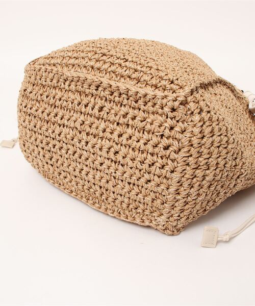 natural couture（ナチュラルクチュール）の「リボンスカーフ持ち手トートバッグ（ショルダーバッグ・レディース・ブラック/オフホワイト・FREE）」の5枚目の写真