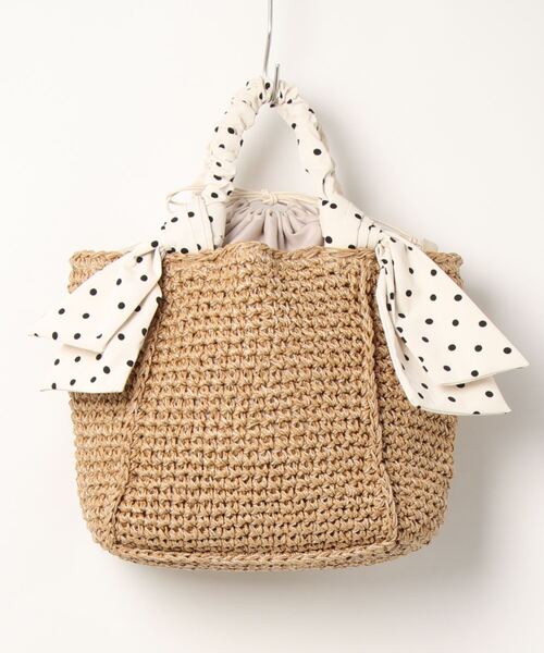 natural couture（ナチュラルクチュール）の「リボンスカーフ持ち手トートバッグ（ショルダーバッグ・レディース・ブラック/オフホワイト・FREE）」の8枚目の写真