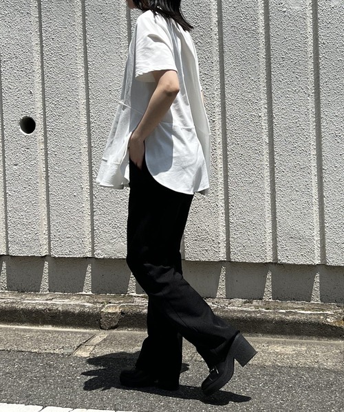 Jewelobe（ジュエローブ）の「ルーズシルエットペプラムカットトップス（Tシャツ/カットソー・レディース・ブラック/ブルー/ベージュ/ホワイト・FREE）」の13枚目の写真