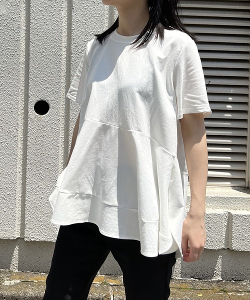 Jewelobe（ジュエローブ）の「ルーズシルエットペプラムカットトップス（Tシャツ/カットソー・レディース・ブラック/ブルー/ベージュ/ホワイト・FREE）」の20枚目の写真