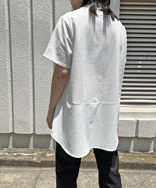 Jewelobe（ジュエローブ）の「ルーズシルエットペプラムカットトップス（Tシャツ/カットソー・レディース・ブラック/ブルー/ベージュ/ホワイト・FREE）」の14枚目の写真