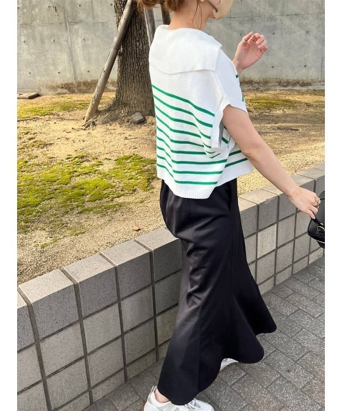 HEILIS（ヘイリス）の「《sayo select》オープンカラーボーダーベスト / ニット（ニット/セーター・レディース・ブラック/ブルー/グリーン・FREE）」の4枚目の写真