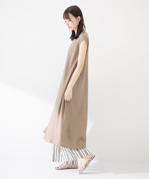ITEMS URBANRESEARCH(アイテムズ アーバンリサーチ)の「リネンレーヨンフレンチワンピース(ワンピース・レディース・ブラック/グリーン/モカ・FREE)」の5枚目の写真