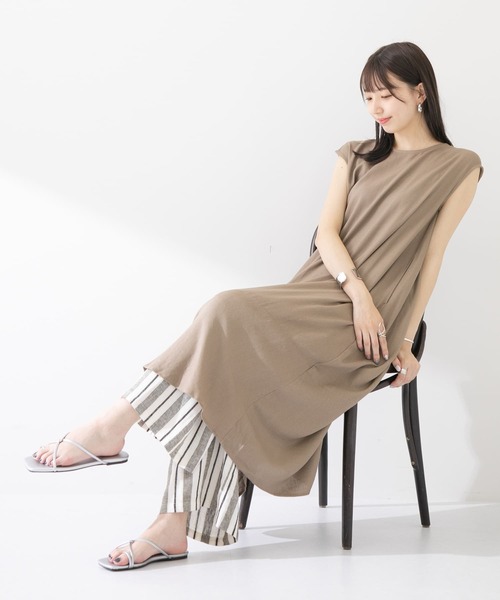 ITEMS URBANRESEARCH(アイテムズ アーバンリサーチ)の「リネンレーヨンフレンチワンピース(ワンピース・レディース・ブラック/グリーン/モカ・FREE)」の9枚目の写真
