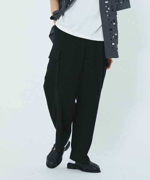 UNITED TOKYO（ユナイテッドトウキョウ）の「リネンキャンバスカーゴワイドパンツ（カーゴパンツ・メンズ・ブラック/グリーン/アイボリー・1/2/3）」の11枚目の写真