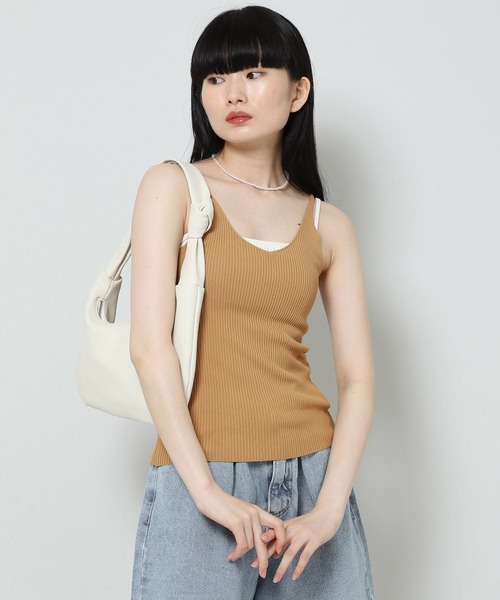 ALAND(エーランド)の「3.3 Field Trip/V NECK キャミニット 2353174(キャミソール・レディース・ブラック/クリーム/マスタード・FREE)」の12枚目の写真