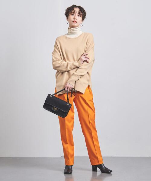 UNITED ARROWS（ユナイテッドアローズ）の「C/R スムース スリット クルーネック ニット（ニット/セーター・レディース・ブラック/ベージュ/オフホワイト/ターコイズブルー・FREE）」の12枚目の写真