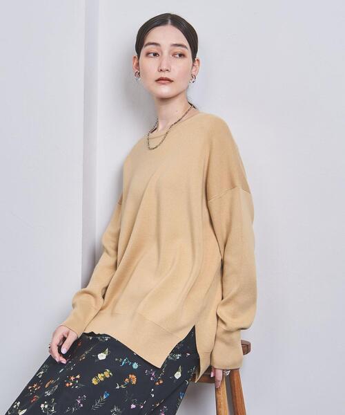 UNITED ARROWS（ユナイテッドアローズ）の「C/R スムース スリット クルーネック ニット（ニット/セーター・レディース・ブラック/ベージュ/オフホワイト/ターコイズブルー・FREE）」の13枚目の写真