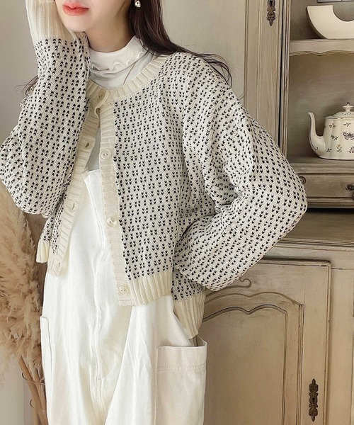 classicalelf（クラシカルエルフ）の「装いを華やかに。2wayジャガードニットショート丈カーディガン（カーディガン/ボレロ・レディース・ブラック/オフホワイト/ネイビー/グリーン・LARGE/X-LARGE/SMALL/MEDIUM）」の12枚目の写真