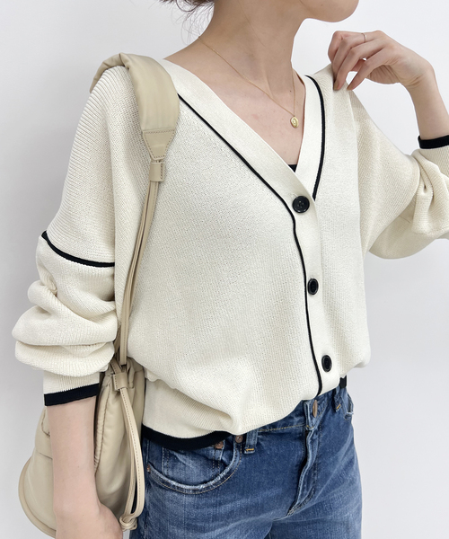 Spick & Span（スピックアンドスパン）の「片畦ラインVネック