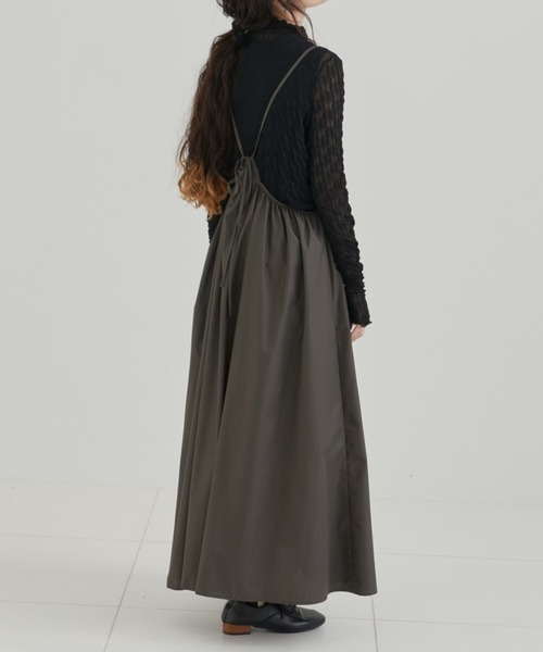 Libra Cue(リブラ キュー)の「“シアーストライプハイネックカットソー” レイヤードスタイルに欠かせないシアー素材のハイネックニットソー(Tシャツ/カットソー・レディース・ブラック/アイボリー・FREE)」の19枚目の写真